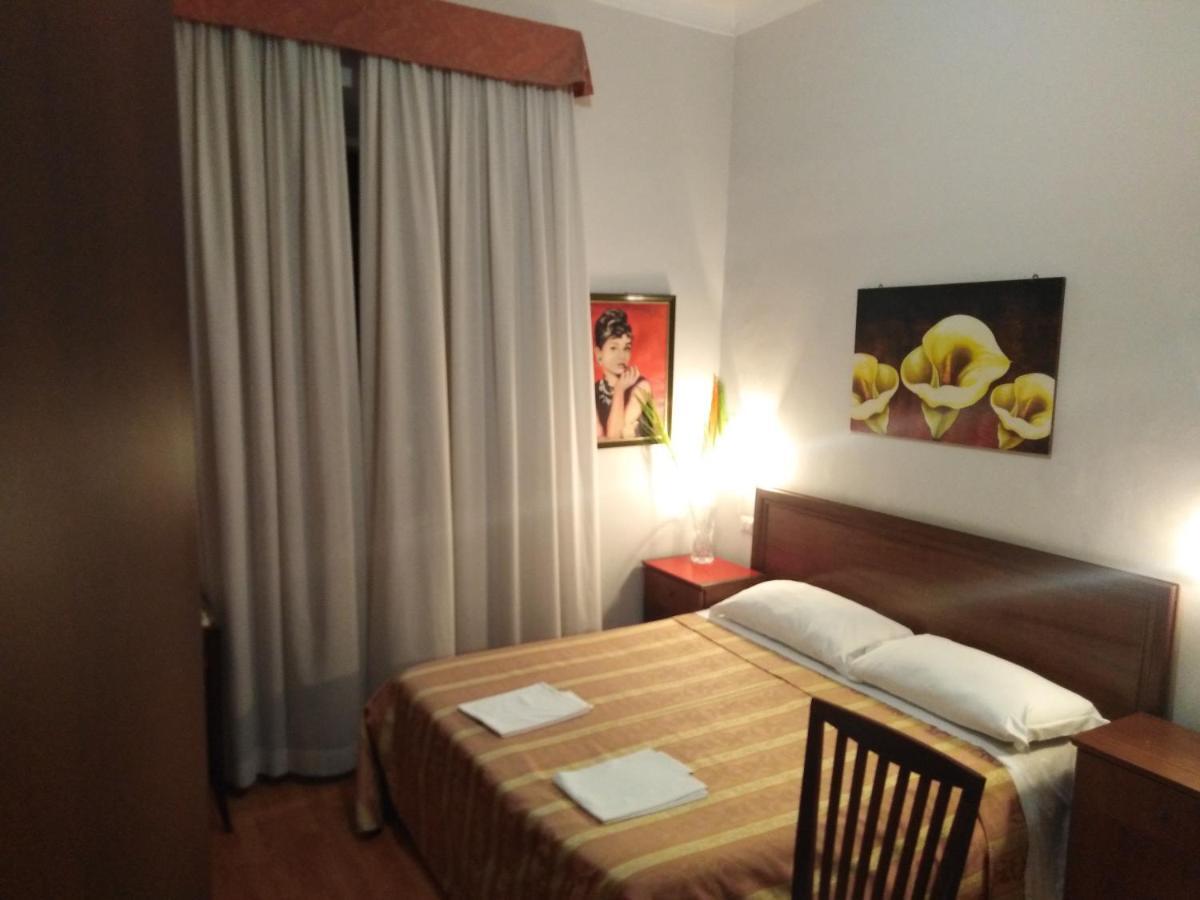 Hotel Gloria โรม ภายนอก รูปภาพ